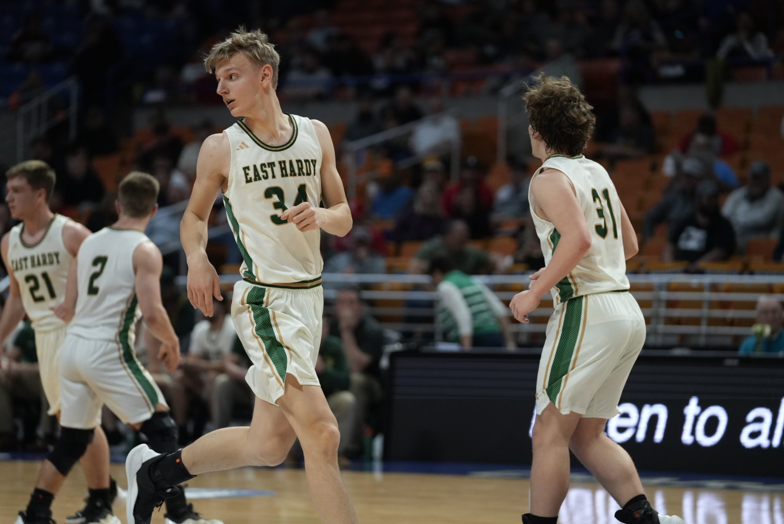 Boys State Tournament: East Hardy pulls away from Clay-Battelle