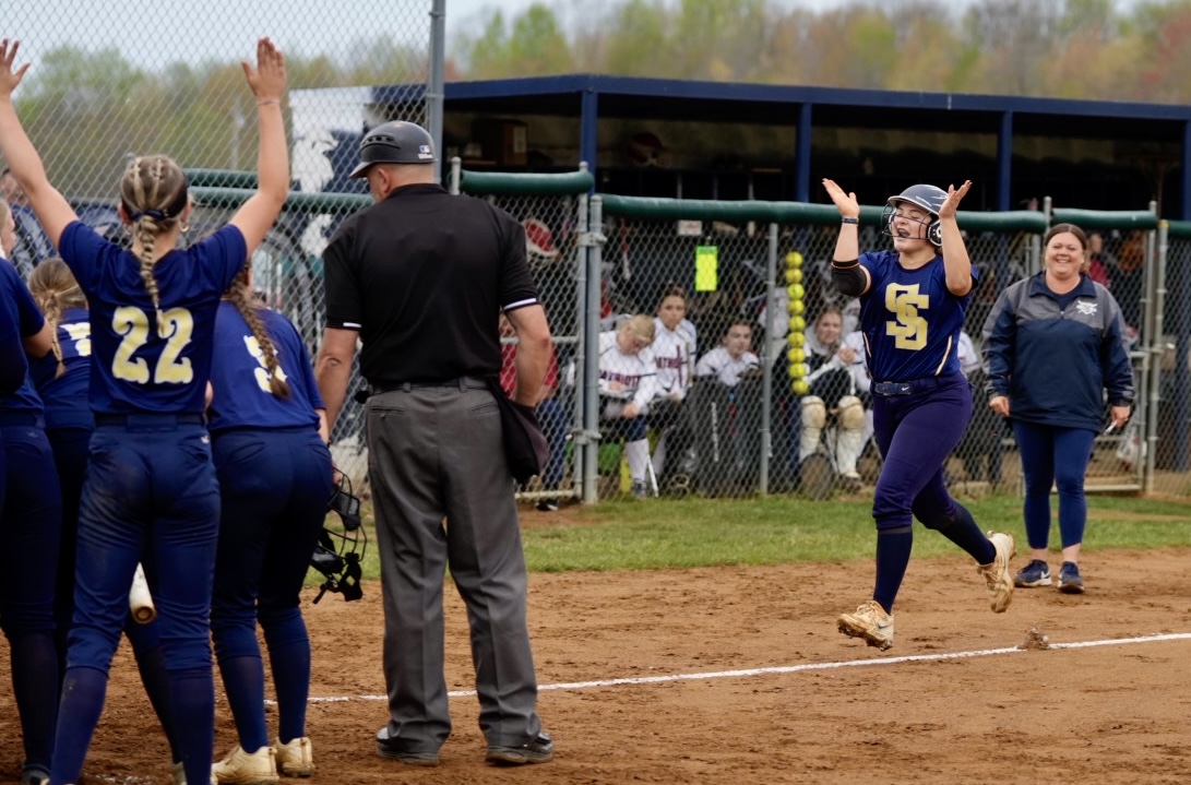 Prep Softball: Shady breaks out sticks in victory at Independence