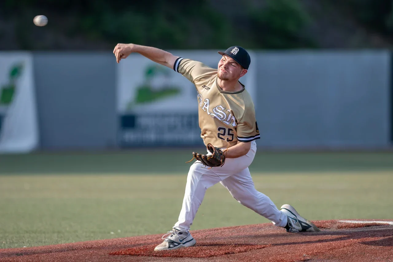 Prep Baseball: Beckley Bash pitching stifles Top Prospects
