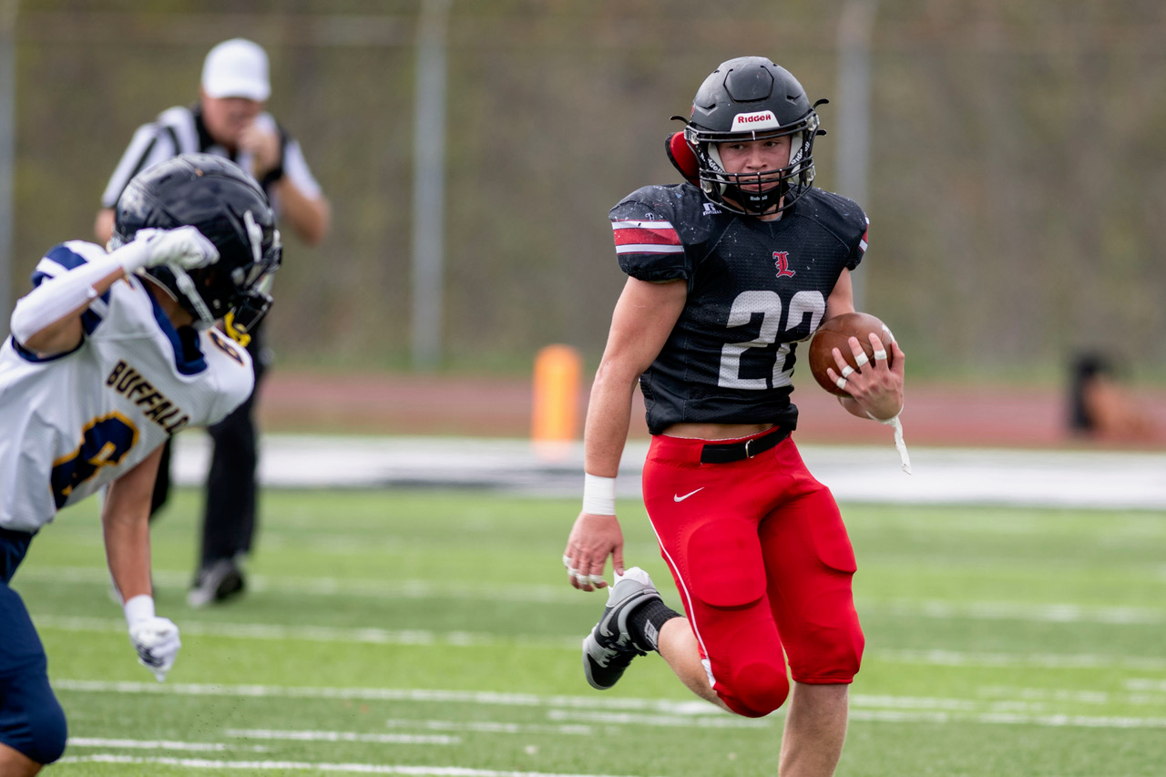 Prep Football: Liberty aiming to take next step with young core on offense