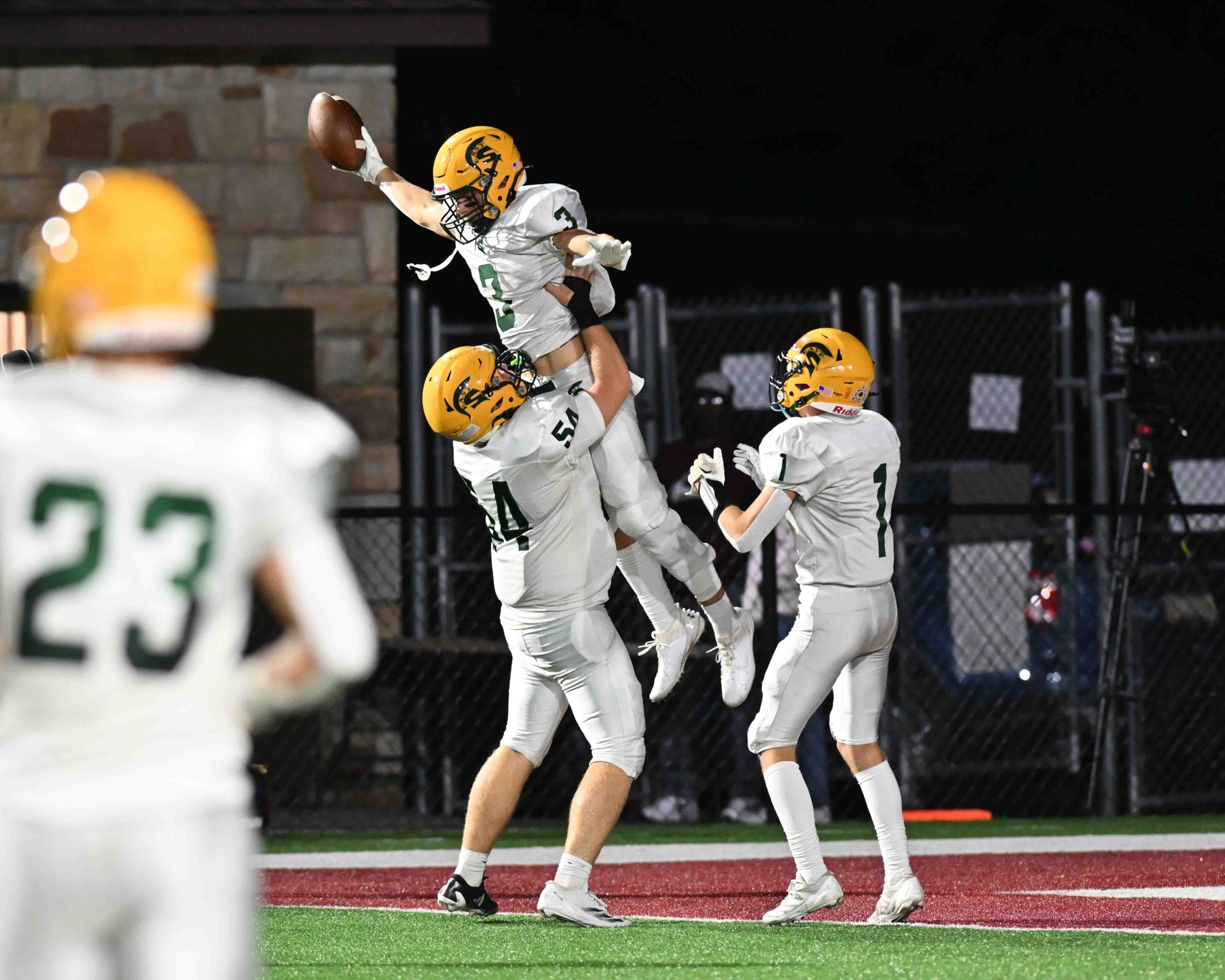 Prep Football: Greenbrier East ready to produce fireworks with veteran offensive core