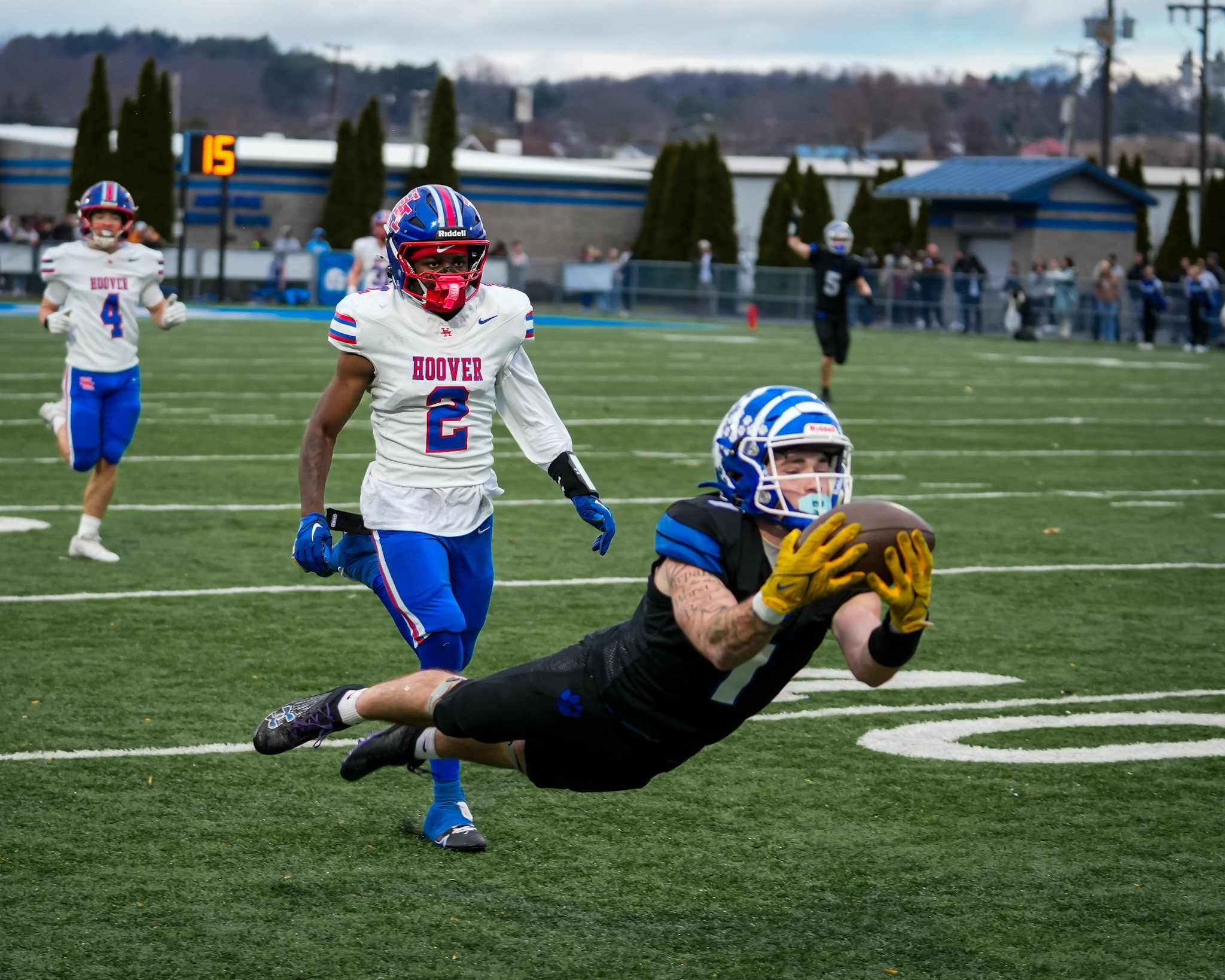 Prep Football: Princeton’s Mossor named 2025 Randy Moss Award winner