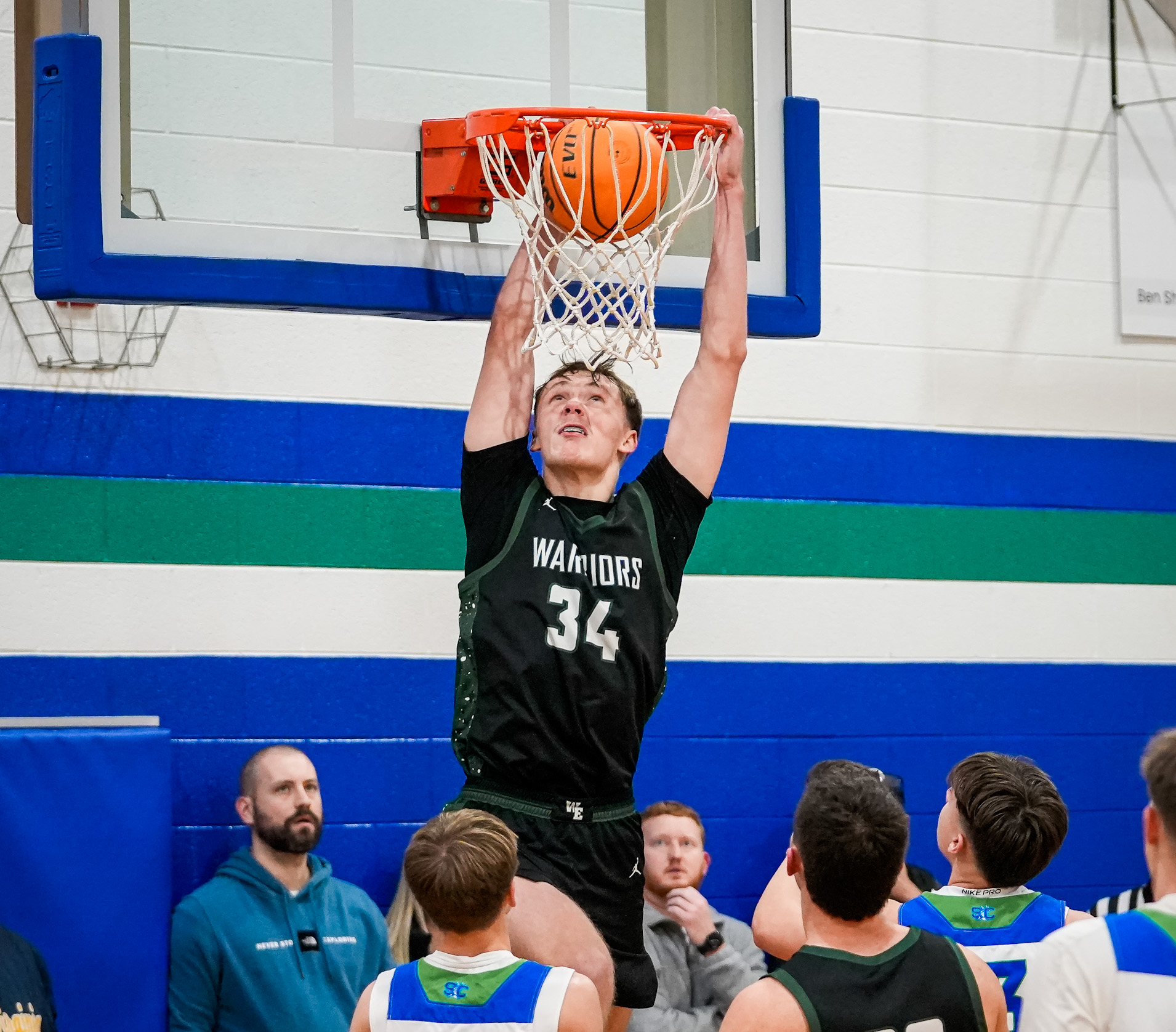 Prep Basketball: Wyoming East survives thriller at Summit Christian