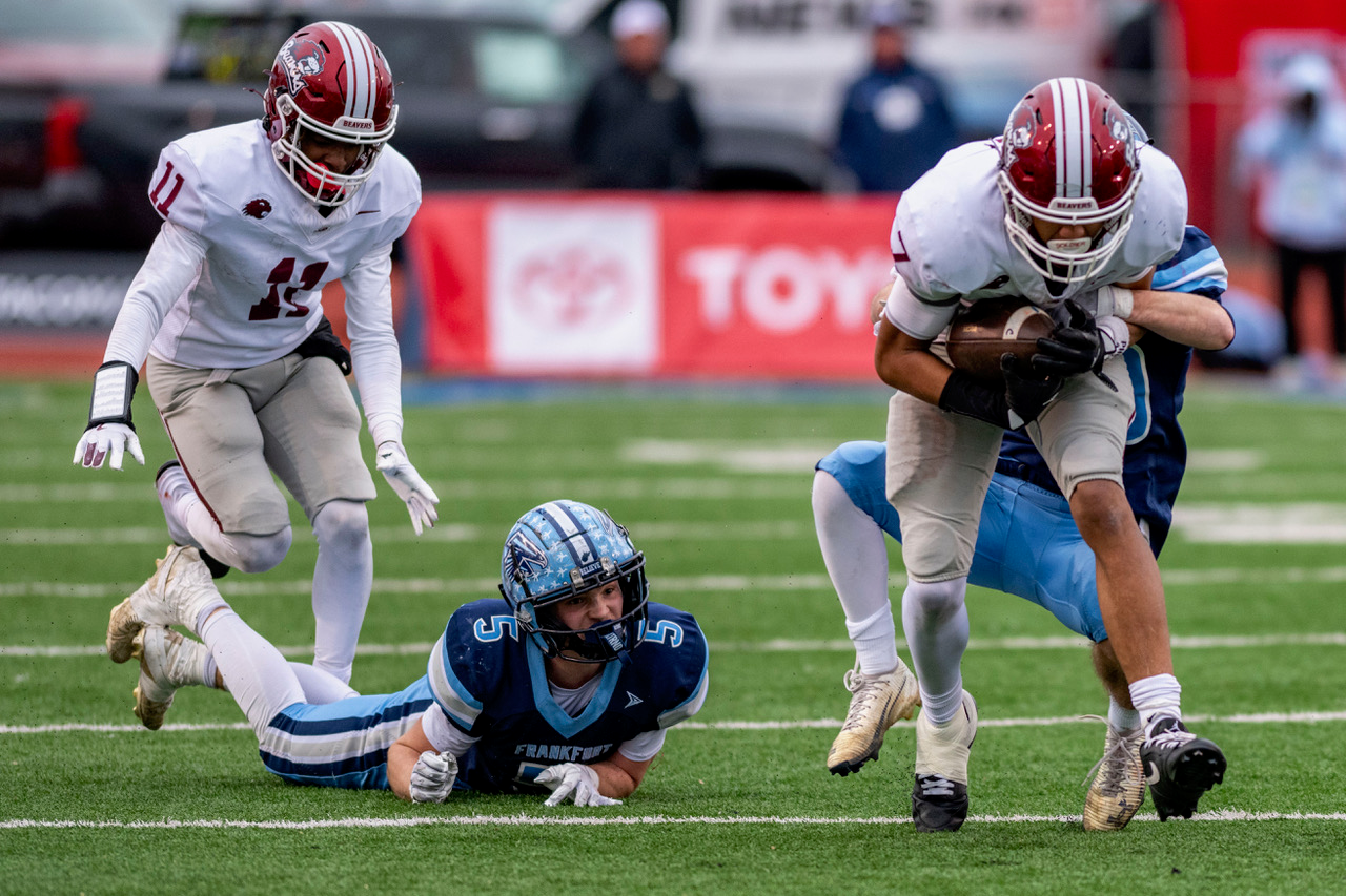 Football State Championship: Frankfort scores winning touchdown with three seconds left in thrilling title victory over Bluefield