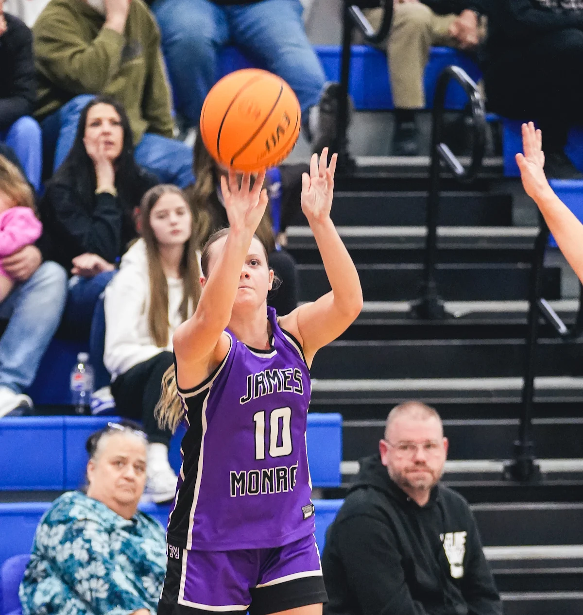 Girls Basketball Roundup: James Monroe, Oak Hill and Greenbrier East win Friday