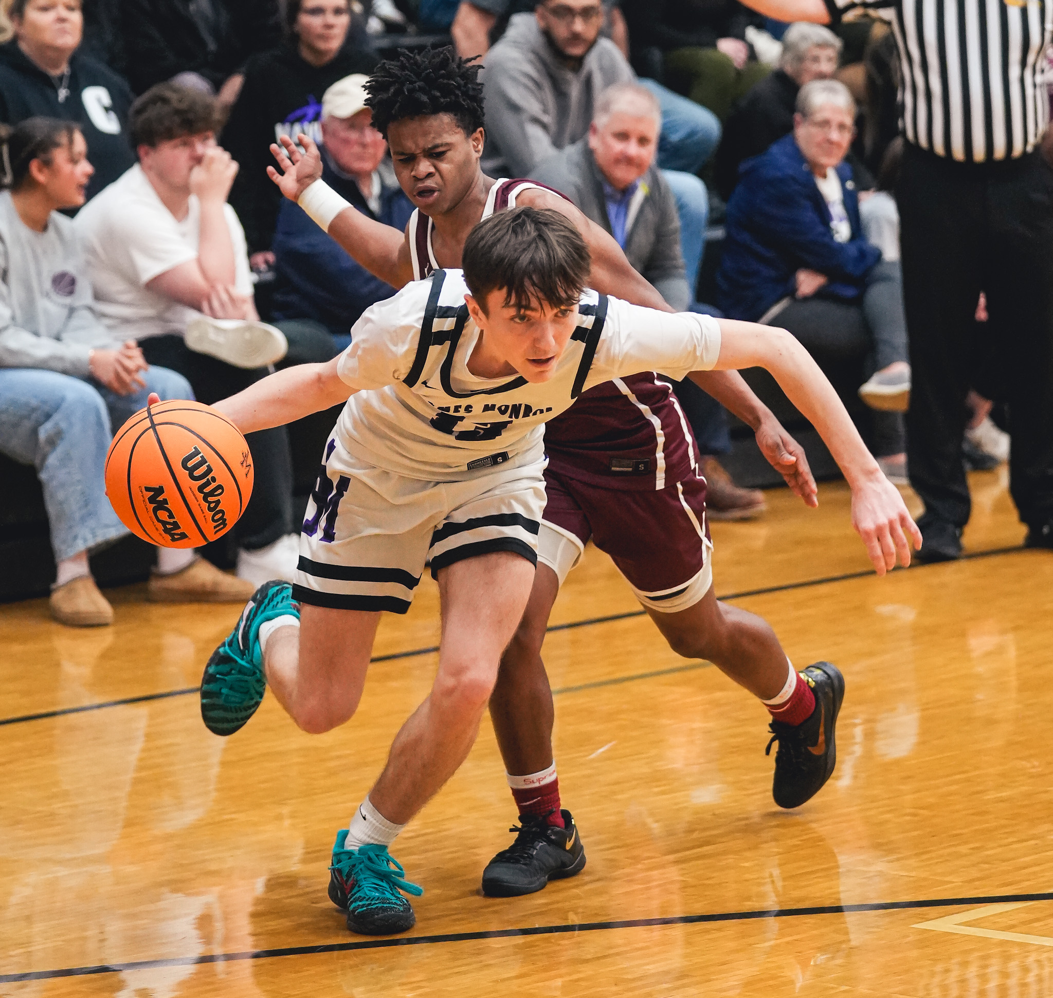 Prep Basketball: James Monroe rides scorching second quarter to commanding victory over Bluefield