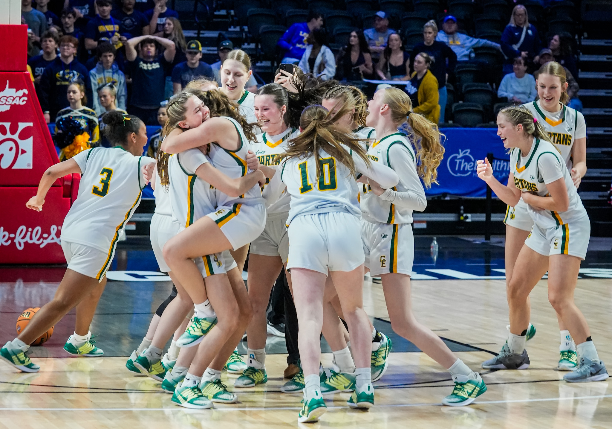 Perfection Achieved! Greenbrier East caps 27-0 season with Class AAA title
